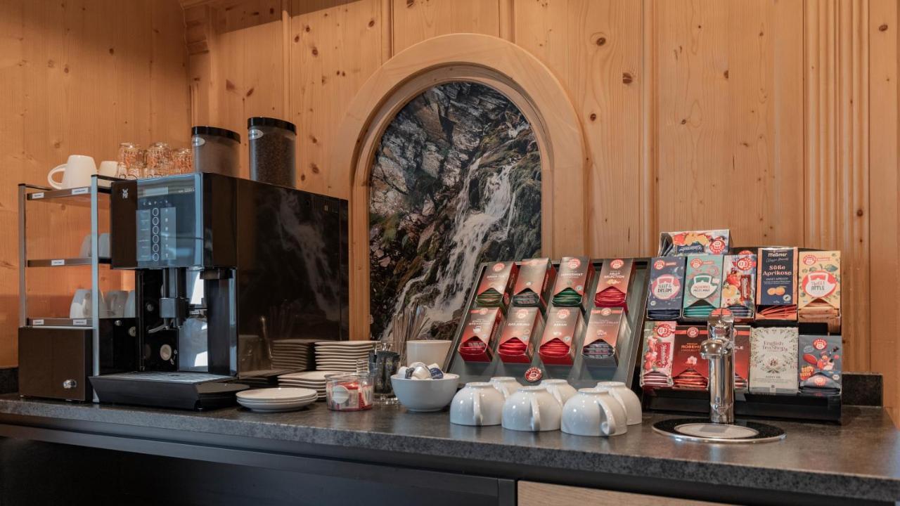 Alp Larain Bed & Breakfast *