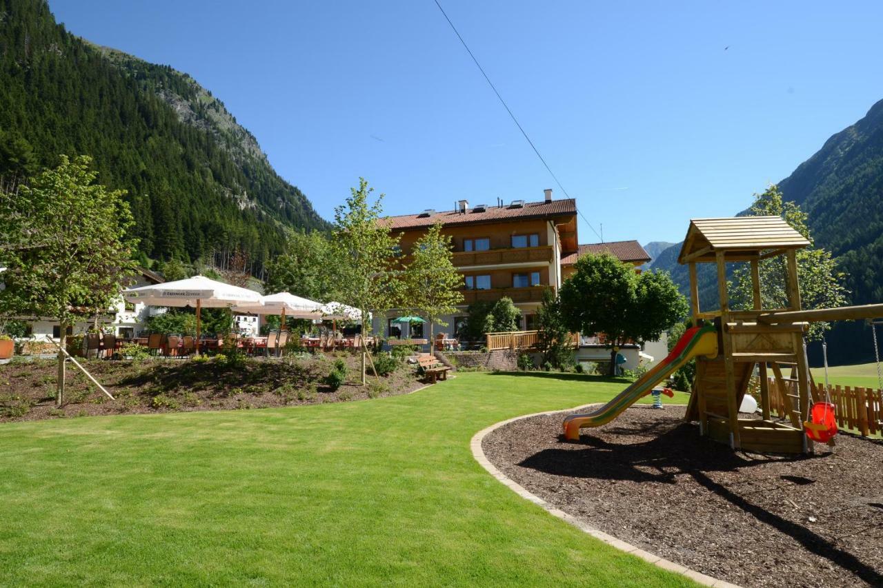 Alp Larain Bed & Breakfast *